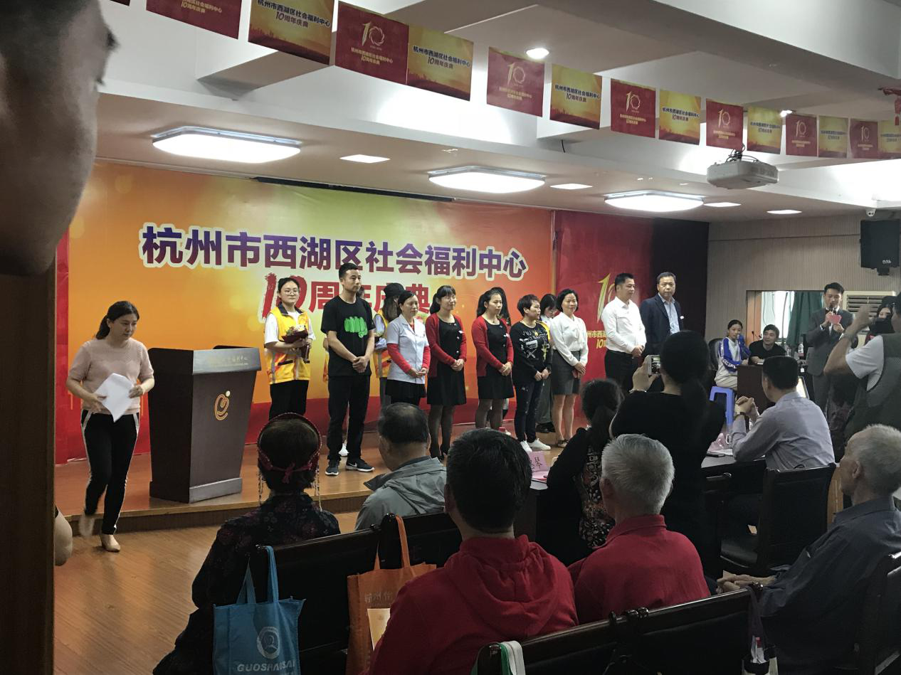黑料网